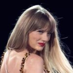 Taylor Swift menulis panjang kesannya resmi mengakhiri The Eras Tour untuk bagian Amerika Serikat setelah rampung konser di Indianapolis pada Minggu (3/11).