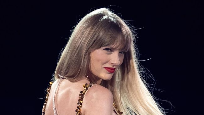 Taylor Swift menulis panjang kesannya resmi mengakhiri The Eras Tour untuk bagian Amerika Serikat setelah rampung konser di Indianapolis pada Minggu (3/11).