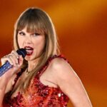 Taylor Swift disebut sengaja tak mau menerapkan 'dynamic pricing' untuk The Eras Tour yang memungkinkan ia memiliki pendapatan lebih banyak seiring dengan animo yang besar.