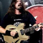 uncja.com, Jakarta Violet Grohl, putri dari vokalis Foo Fighters yang juga eks drummer Nirvana, Dave Grohl, dikabarkan tengah mempersiapkan album debutnya. Informasi ini pertama kali dilaporkan oleh The Hollywood Reporter, yang menyebut Violet Grohl sebagai sosok yang "sangat berdedikasi" dalam mengembangkan kariernya sebagai musisi, mengutip NME.